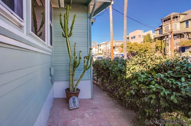 2114 2nd Ave, San Diego, California 92101, 2 Bedrooms Bedrooms, ,1 BathroomBathrooms,Single Family Residence,For Sale,2nd Ave,250000966SD