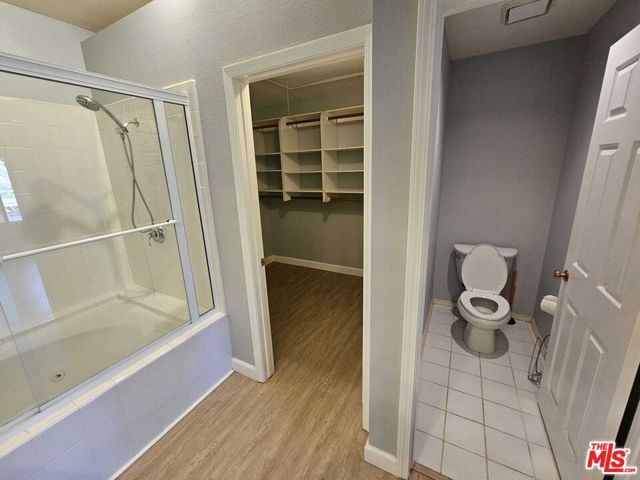 290 Ridgeton Lane, Simi Valley CA: https://media.crmls.org/mediaz/1fe8f84d-4cca-45b4-9f0d-24e74ca99bff.jpg