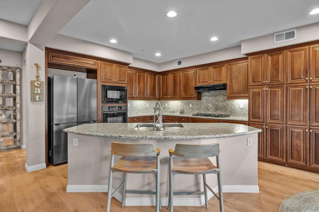 2124 Pamplona Ct - photo 9