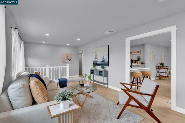 206 Princeton Ave, Vallejo CA: https://media.crmls.org/mediaz/1fe94ee4-07d1-475c-9cc0-f48889087501.jpg