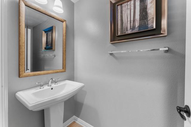 Detail Gallery Image 45 of 62 For 7090 Sitio Corazon, Carlsbad,  CA 92009 - 4 Beds | 3/1 Baths
