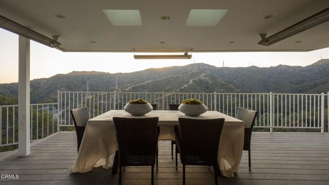 Detail Gallery Image 18 of 36 For 363 Patrician Way, Pasadena,  CA 91105 - 3 Beds | 3/1 Baths