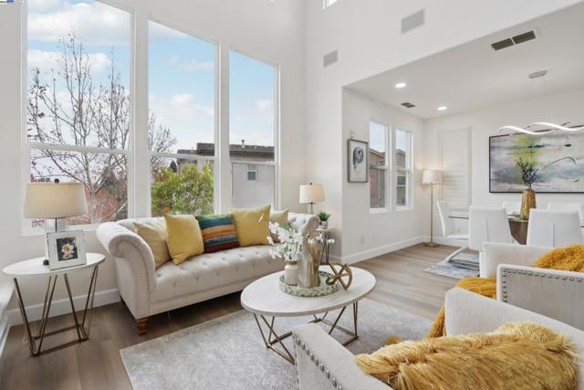 3364 Chartwell St, San Ramon CA: https://media.crmls.org/mediaz/1febb522-9b5f-46eb-9469-3e18fc5d8e44.jpg