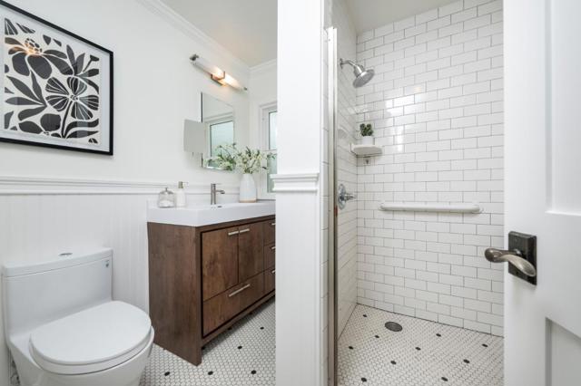 Image 21 of 58 For 606 Yale Drive