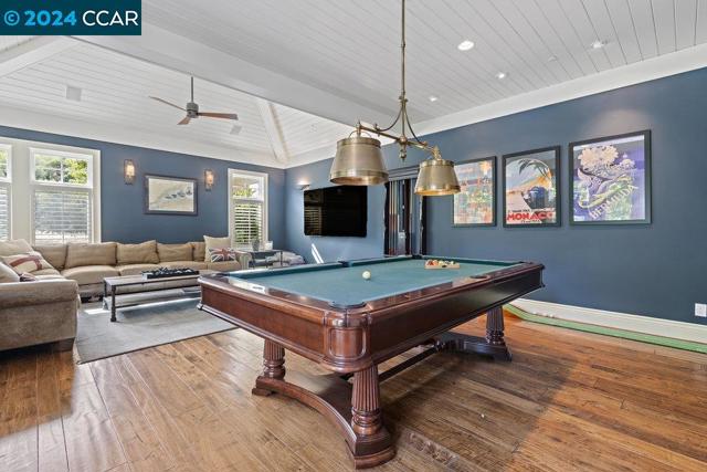 8 Julianna Court, Moraga CA: https://media.crmls.org/mediaz/1fec9d54-f203-41d4-85f3-51eb002f234b.jpg