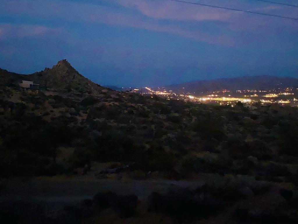 https://media.crmls.org/mediaz/1fedb056-f08b-4d96-ad87-5de3be3214e7.jpg?preset=X-Large