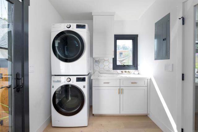 3030 Ibsen, Point Loma CA: https://media.crmls.org/mediaz/1fedbc8d-3930-4c60-a8e9-0e11dc6a194e.jpg