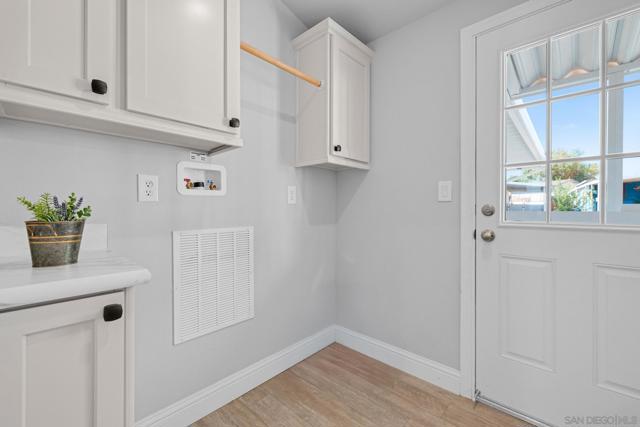 12044 Royal Rd, El Cajon CA: https://media.crmls.org/mediaz/1fee83e0-a148-4044-a404-edd9412413fb.jpg