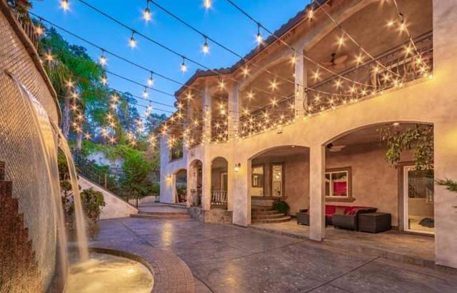 119 Del Norte Vista Way, Folsom CA: https://media.crmls.org/mediaz/1fef4588-8331-479f-8d18-18772e8551fc.jpg