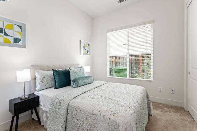 35607 Embassy Common, Fremont CA: https://media.crmls.org/mediaz/1fef83dc-0797-4d37-9b47-043b521be8ce.jpg