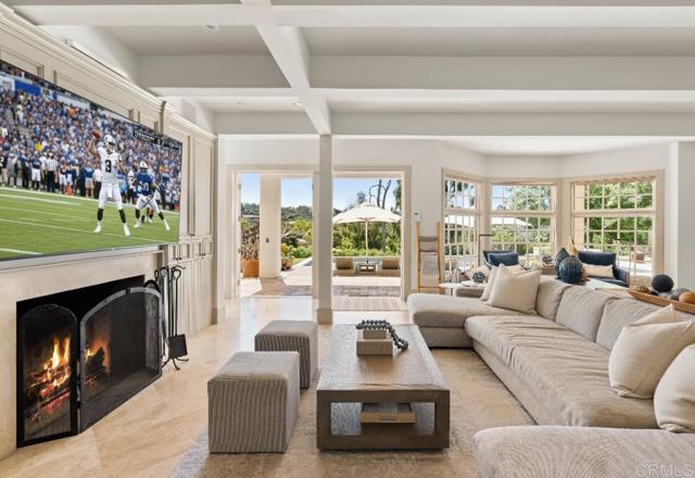 Detail Gallery Image 6 of 27 For 17309 via De Fortuna, Rancho Santa Fe,  CA 92067 - 6 Beds | 6/1 Baths