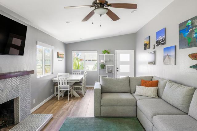 22642 Via Santiago, Mission Viejo CA: https://media.crmls.org/mediaz/1ff0082b-775f-4a49-9d5b-9ba8813dedfd.jpg