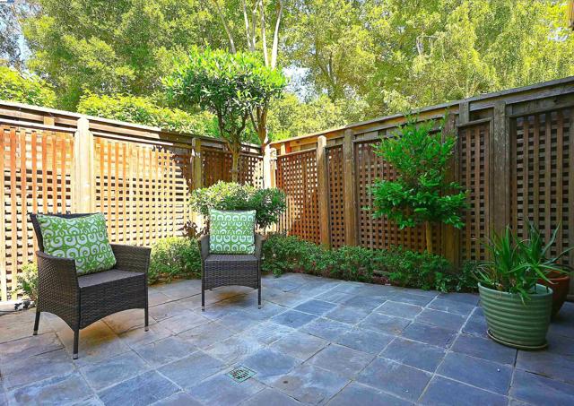 226 Promenade Ln, Danville CA: https://media.crmls.org/mediaz/1ff07537-e009-43c2-a944-eda46da82da0.jpg