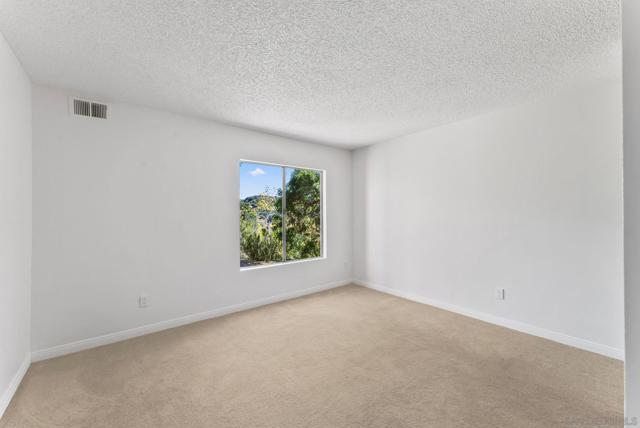 7180 Shoreline, San Diego CA: https://media.crmls.org/mediaz/1ff0d2d2-d583-41bf-b1da-c115a95fbea2.jpg
