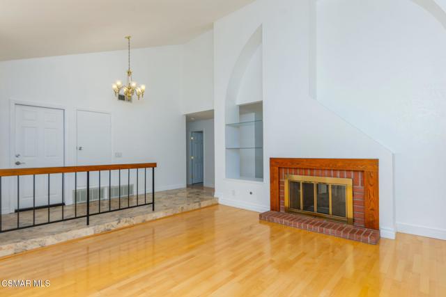 2927 Shirley Drive, Newbury Park CA: https://media.crmls.org/mediaz/1ff2acbb-1f53-4b9a-926e-eb5adbfb2319.jpg