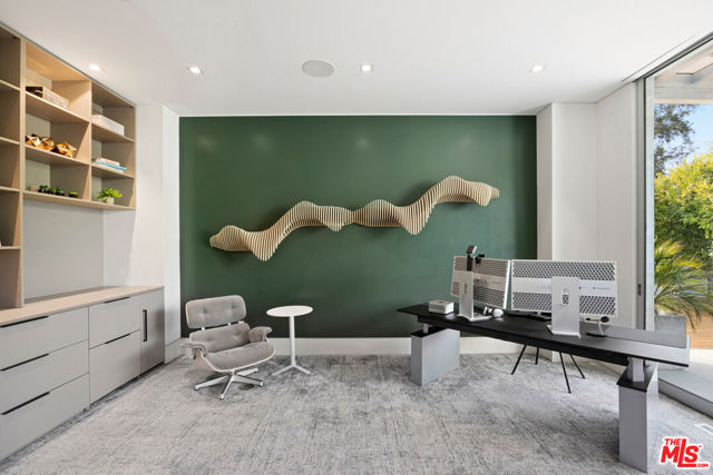 1410 Georgina Avenue, Santa Monica CA: https://media.crmls.org/mediaz/1ff2b524-d4bc-45c8-a38a-cf3685c2681a.jpg