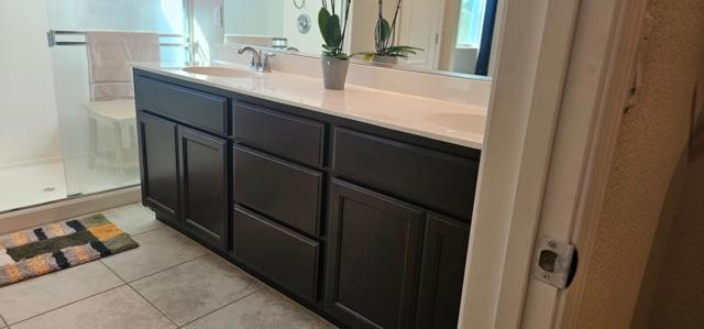 529 Ashwood Lane, Patterson CA: https://media.crmls.org/mediaz/1ff59533-88ee-44ef-93bd-bf520af9a7a7.jpg