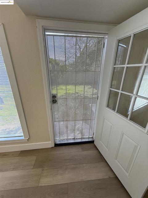 257 Smalley Ave, Hayward CA: https://media.crmls.org/mediaz/1ff5aee8-0858-4258-b500-9b270c403b5b.jpg