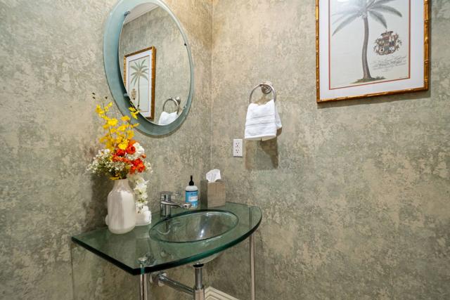 80288 Via Tesoro, La Quinta CA: https://media.crmls.org/mediaz/1ff71c81-1f95-4437-8997-d70b79ddba2f.jpg