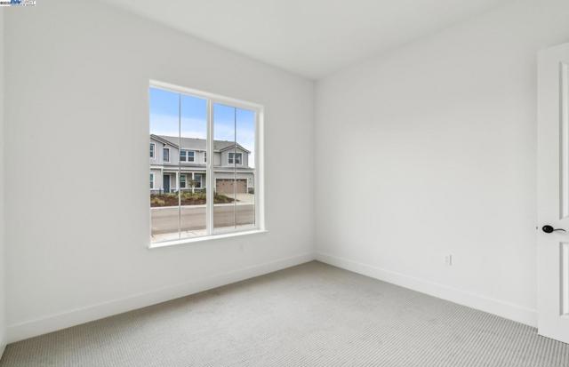 1552 Kasnak Drive, Manteca CA: https://media.crmls.org/mediaz/1ff72f49-bed0-4a4c-bd79-b5617e3ae0a7.jpg