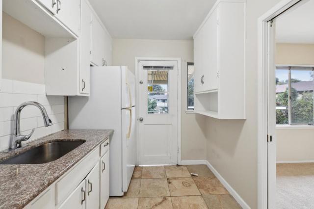15 Kent Place, Menlo Park CA: https://media.crmls.org/mediaz/1ff73d4a-7799-4f19-9b4c-56b1cf096017.jpg