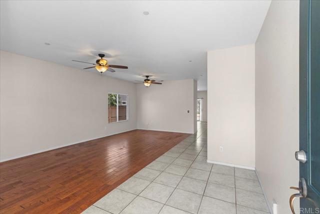 Detail Gallery Image 4 of 24 For 1380 Corte Bagalso, San Marcos,  CA 92069 - 3 Beds | 2 Baths
