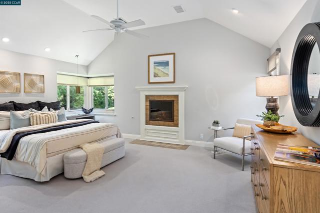2140 Hidden Oak Dr, Danville CA: https://media.crmls.org/mediaz/1ff7d160-a219-4e0d-ad32-639c5e8aa188.jpg