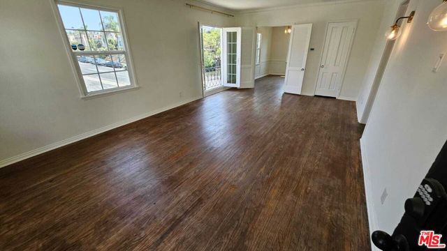 2615 W Edgehill, Los Angeles CA: https://media.crmls.org/mediaz/1ff7de9a-b9c1-41d2-abb5-979d3a1607ea.jpg