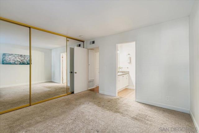 17147 W W Bernardo Dr, San Diego CA: https://media.crmls.org/mediaz/1ff91d17-3f87-4980-ba7a-77bf785b8d06.jpg