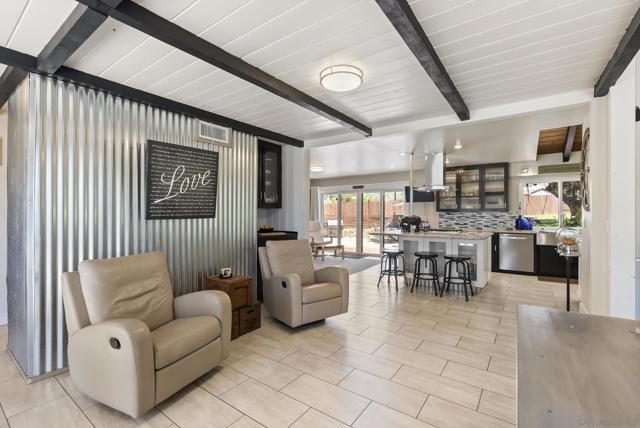2824 Scenic View Rd, Alpine CA: https://media.crmls.org/mediaz/1ff970e0-9c16-45d5-b209-914e920d5967.jpg