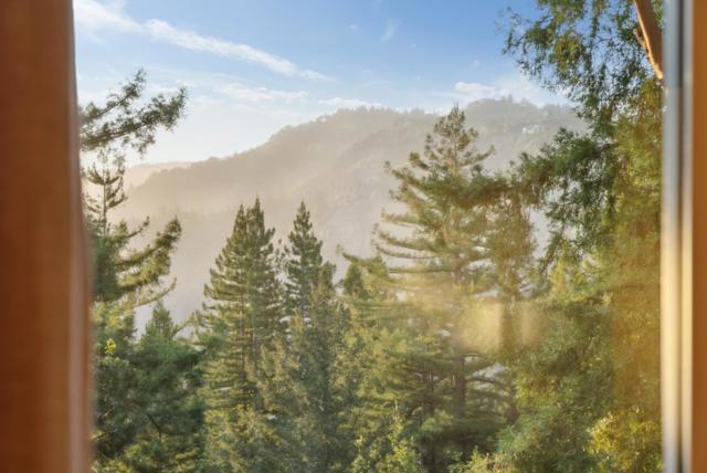 1619 Sunset Ridge Road, Los Gatos CA: https://media.crmls.org/mediaz/1ffa2e2e-21ca-4a55-a638-534f1637cbbc.jpg