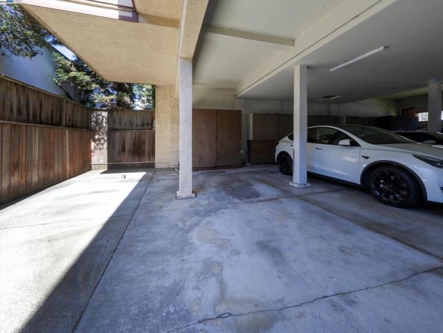 44 Lodato Ave, San Mateo CA: https://media.crmls.org/mediaz/1ffaa9f1-390e-46ba-bbae-2f0489edd3f6.jpg
