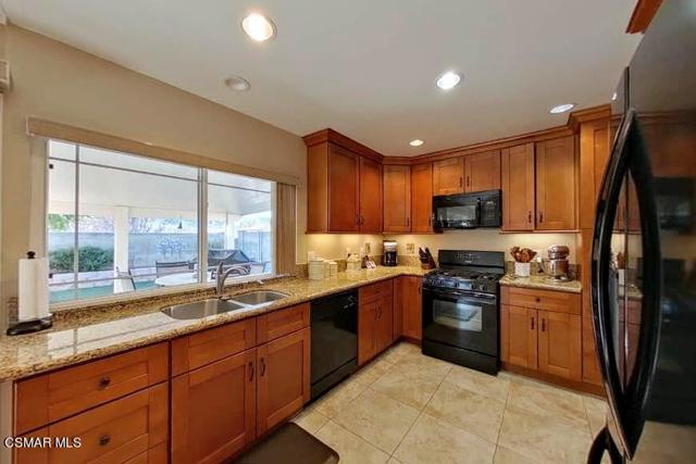 lighting under cabinets