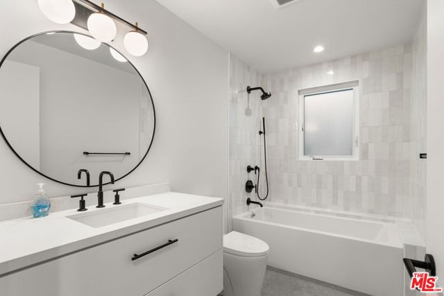 8203 Zitola Terrace photo 8