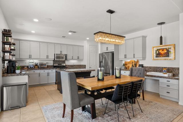 67860 Via Seguro, Cathedral City CA: https://media.crmls.org/mediaz/1ffb8e82-0b14-4c43-91b0-1d6087badec6.jpg