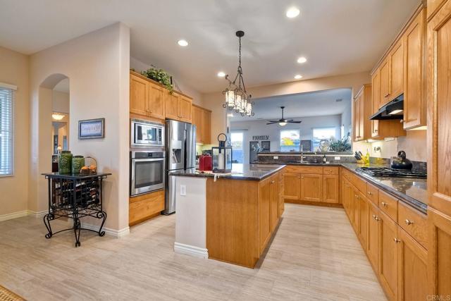 2682 Dundee Glen, Escondido CA: https://media.crmls.org/mediaz/1ffbd8f3-b502-4c48-bc94-3ed92de26e57.jpg