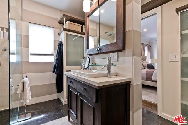 5990 Saturn Street, Los Angeles CA: https://media.crmls.org/mediaz/1ffd9e6b-2292-4640-9088-9d9abe6aaa17.jpg