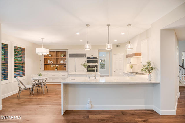 Image 15 of 53 For 591 Chippendale Avenue