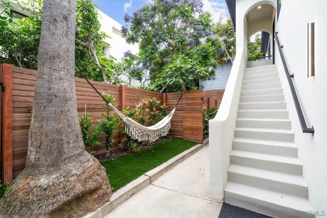 7372 76 Fay Ave, La Jolla CA: https://media.crmls.org/mediaz/20002c3e-6974-430d-8ef3-dee600f0b1a3.jpg