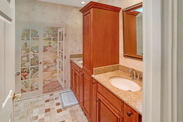 Detail Gallery Image 10 of 31 For 5221 Olive Hill Rd, Fallbrook,  CA 92028 - 7 Beds | 4 Baths