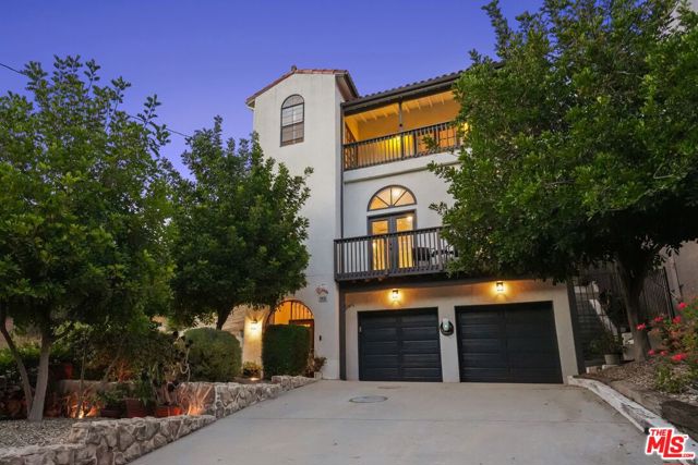 3418 Dorothy Road, Topanga CA: https://media.crmls.org/mediaz/2001c4f3-1792-4c75-87ab-2ae6f06e5269.jpg