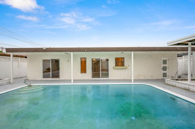 43419 Deglet Noor Street, Indio CA: https://media.crmls.org/mediaz/20020abd-053d-4f58-99f1-9fe76860da1d.jpg