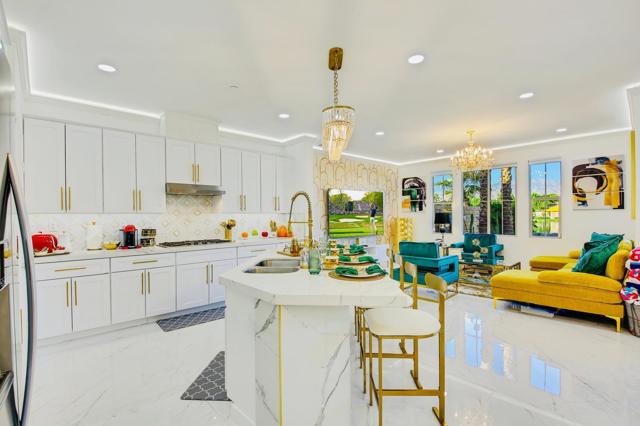 43173 Bacino Court, Indio CA: https://media.crmls.org/mediaz/20024bde-e2e0-4eea-b6e9-779bb3c0df76.jpg