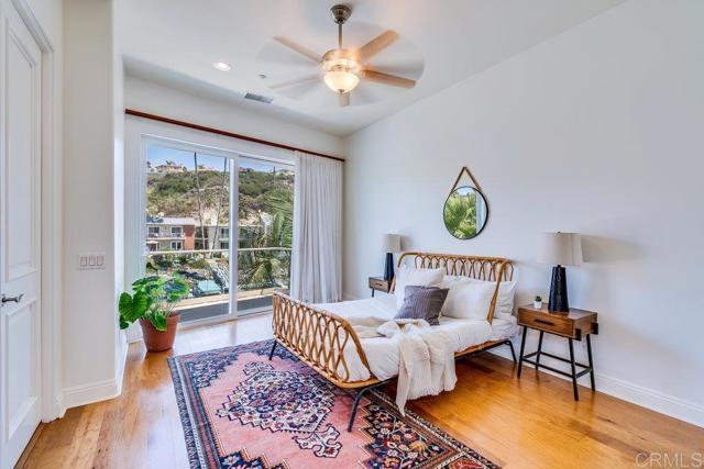 Detail Gallery Image 24 of 57 For 4529 Cove Dr #101,  Carlsbad,  CA 92008 - 4 Beds | 3/1 Baths