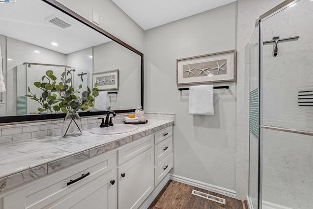 5135 Charlotte Way, Livermore CA: https://media.crmls.org/mediaz/2004c50a-7a9d-4b4c-84ab-d035253b6f21.jpg