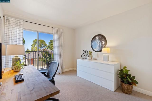 1513 Siskiyou Dr, Walnut Creek CA: https://media.crmls.org/mediaz/20055e05-14e6-427a-8a25-6b557975fa97.jpg