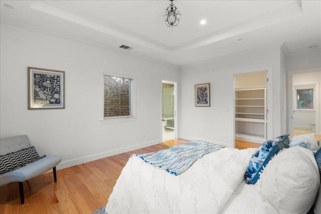15211 Becky Lane, Monte Sereno CA: https://media.crmls.org/mediaz/2005b0d7-39d1-4365-99fc-1c6fe0e6971c.jpg