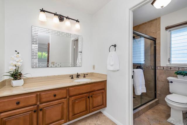 12847 Abra Pl, San Diego CA: https://media.crmls.org/mediaz/2006bd6a-c0ff-4017-a554-d21568765e4a.jpg