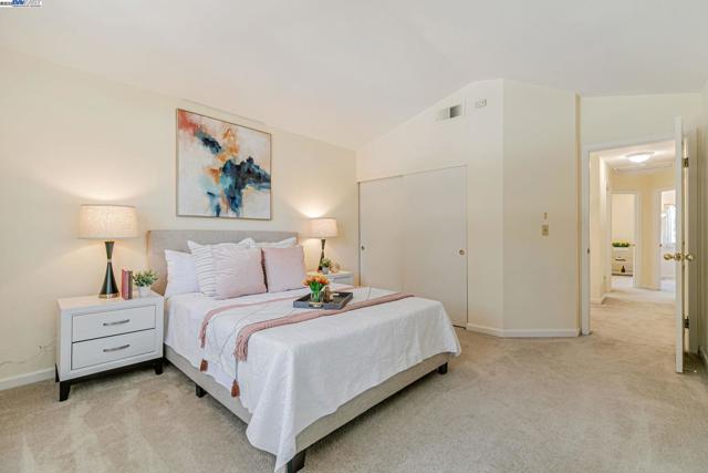 Image 31 of 58 For 42210 Live Oak Cir