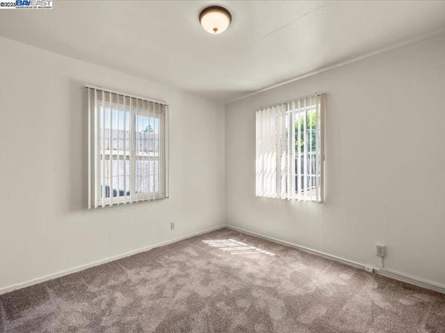 19979 Wisteria St, Castro Valley CA: https://media.crmls.org/mediaz/20084771-5ecc-4a05-8668-30f36d78b7ed.jpg